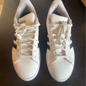 Men’s Adidas leather runners